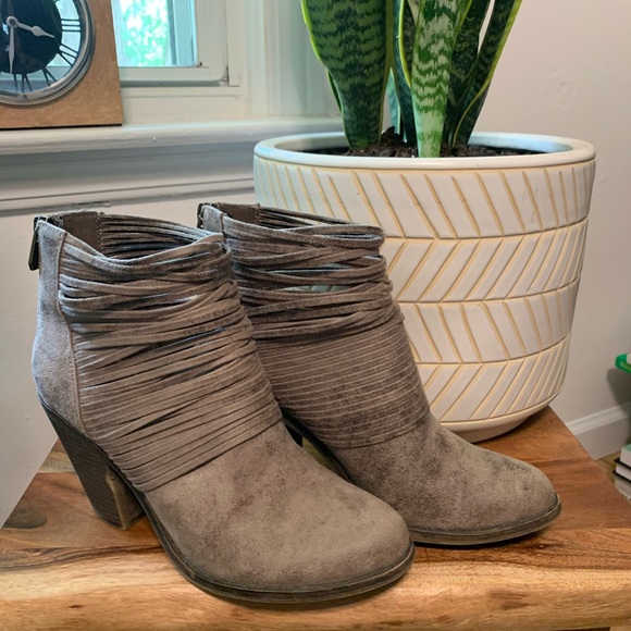 Fergalicious Shoes - Fergalicious Short Bootie - Size 7